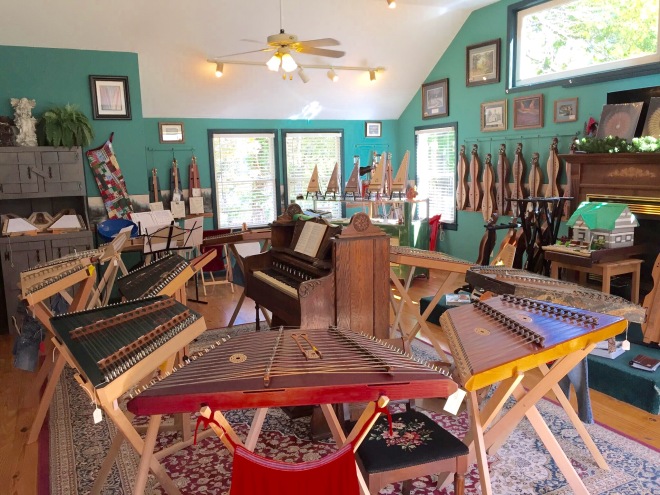 Image: Instrument Showroom at Wood 'N Strings